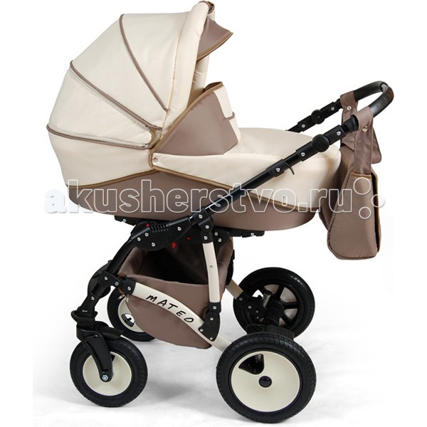 Коляска Alis Mateo F 3 в 1Mateo F 3 в 1 Коляска Alis Mateo F 3 в 1Mateo F 3 в 1Детская коляска Alis Mateo F 3 в 1 подходит для сельской местности, города и совершенно любой погоды. Крепкая алюминиевая рама спортивного дизайна установлена на помповые колеса с подшипниками, которые обеспечивают мягкий ход по бездорожью и при этом не скользят на льду. Необходимую маневренность Alis Mateo F 3 в 1 обеспечивают передние вращающиеся колеса, позволяющие легко курсировать в узких проходах магазинов и без проблем разворачивать шасси в стесненном пространстве. Детская коляска оснащена двумя большими капюшонами, полностью укрывающими малыша от непогоды, и утепленными накидками, благодаря чему прогулка в прохладу и холод принесет только радость. Шасси: помповые колеса на подшипниках с пластиковыми заглушками регулируемые пружинные амортизаторы передние «вращающиеся» колеса изменение высоты ручки под рост родителей центральный тормоз на задней оси глубокая текстильная корзина Люлька: регулируемое изголовье функция качания центрированная ручка для переноски модуля бесшумно складывающийся капюшон окно для проветривания в капоре открывается путем отстегивания молнии козырек для защиты от солнца накидка с высоким бортом Прогулочное сиденье: 5-титочечный ремень безопасности несколько положений наклона спинки настройка высоты подставки для ног утепленный чехол на зиму увеличивающийся капюшон с окошком для защиты от непогоды Автокресло 0+: для малышей первого года жизни крепится к шасси коляски мягкий вкладыш трехточечный ремень солнцезащитный капор многопозиционная ручка округлое дно для укачивания крохи — при использовании автомобильной люльки в качестве колыбели В комплекте: сумка отдельные накидки на ножки для модулей дождевик москитная сетка<br>