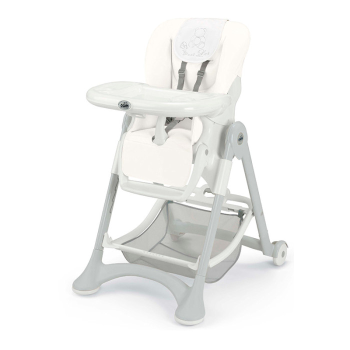 Стульчик для кормления CAM Campione ElegantCampione Elegant Стульчик для кормления CAM Campione ElegantCampione ElegantМожет складываться и раскладываться одним движением при помощи ручки в корзине стульчика. Имеет шесть положений высоты. Новый запатентованный механизм позволяет регулировать одновременно спинку и подставку под ножки в пяти позициях. При помощи колес стульчик легко перемещается в любых направлениях, задние колеса снабжены тормозом. Стульчик снабжен ремнями безопасности, застежками и дополнительным столиком, не имеющим острых краев. Широкий поддон может быть уделен одним движением руки. В корзине стульчика можно хранить игрушки ребенка. В сложенном состоянии стульчик занимает небольшое пространство, очень компактен, легко моется. Вес: 9,8 кг Размеры (вхдхш): 109х84х61 см Размеры в сложенном виде (в×д×ш): 97х40х61 см.<br>