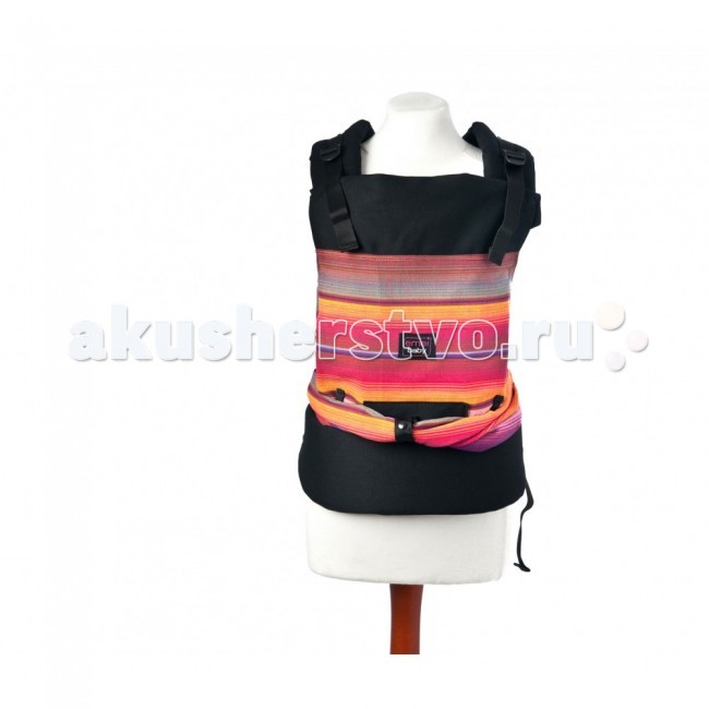 Рюкзак-кенгуру Emeibaby слинг Carrierслинг Carrier Рюкзак-кенгуру Emeibaby слинг Carrierслинг CarrierEmeibaby Carrier является комбинацией слинга и эргономичного рюкзака. Он объединяет в себе преимущества слинга с простотой использования рюкзака. Emeibaby придуман мамой, которая оценив преимущества слинга, не хотела отказываться от него со своей маленькой дочкой, но, в то же время, хотела упростить процесс использования. Она много экспериментировала. И, наконец, придумала альтернативу - Emeibaby Carrier – слинг для малыша и рюкзак для родителя. И никаких намоток и узлов! Создательница Emeibaby, Daniela Larch, получила премию молодых предпринимателей за свое изобретение. Сегодня Emeibaby завоевывает сердца родителей по всему миру! Рюкзак идеально подходит для родителя и пропорционально распределяет нагрузку за счет широких набивных лямок и поясного ремня. Поясной ремень широкий и удобный, даже для мамы сразу после родов. Носить малыша комфортно не только на бедрах, но и на талии и выше. Слинг идеально подходит малышу вне зависимости от его роста и размера! Ткань слинга оптимально регулируется таким образом, что края всегда находятся под коленками малыша! 1. Равномерное натяжение по спинке 2. Правильное разведение ножек 3. Поддержка головы – все это обеспечивает слинговая часть emeibaby. Слинг двойного шарфового плетения Girasol (Германия) надежно фиксирует регулировку при помощи колец. Детали Emeibaby подходит для малышей от рождения до 15 кг. Важно отметить, что даже крох, весом 2.5 кг. можно носить в Emeibaby Длина поясного ремня регулируется от примерно от 60 см (XXS) до 150 см (XXL) Материал: 100% органический хлопок (Oeko-Tex-Standard 100) Шарфовая ткань: Girasol (Германия), 100% органический хлопок (Oeko-Tex-Standard 100) Преимущества Малышу в Emeibaby так же удобно как в слинге. Маме удобно одевать Emeibaby так же как любой рюкзак. Emeibaby растет с малышом очень плавно и точно – сантиметр за сантиметром. Удобно носить малыша спереди и сзади. Удобно для родителя любого размера от XXS до XXL. Использование шарфовой ткани – идеальное решение.<br>