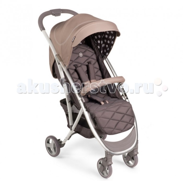 Прогулочная коляска Happy Baby EleganzaEleganza Прогулочная коляска Happy Baby EleganzaEleganzaПрогулочная коляска Happy Baby Eleganza объединяет в себе стиль и отличные ходовые данные, которые по достоинству оценят как владельцы коляски, так и окружающие. Особенности: Коляска легко складывается одной рукой, имеет амортизацию на передних и задних колесах и занимает мало места в сложенном виде. При весе всего 6,6 кг коляска ELEGANZA имеет съемный бампер, козырек с окошком, регулируемую спинку. Комплектуется дождевиком, чехлом на ножки, москитной сеткой и корзиной. от 7 месяцев до 3 лет (Максимальный вес ребенка: 15 кг) Ширина сиденья: 31 см Глубина сиденья: 21 см + 21 см (пожножка) Длина спинки: 45 см Кол-во положений спинки: 3 Углы наклона спинки: 100, 120, 170 Подножка регулируется: 2 положения Передние поворотные колеса (360°) с возможностью фиксации Задние колеса оснащены тормозным механизмом Амортизация передних и задних колес Cкладывается одной рукой Съемный бампер В сложенном виде занимает мало места Капюшон со смотровым окошком Вместительная корзина для покупок Тип складывания: книжка Вес коляски: 7,7 кг В комплекте: дождевик, чехол на ножки, москитная сетка, корзина для покупок.<br>