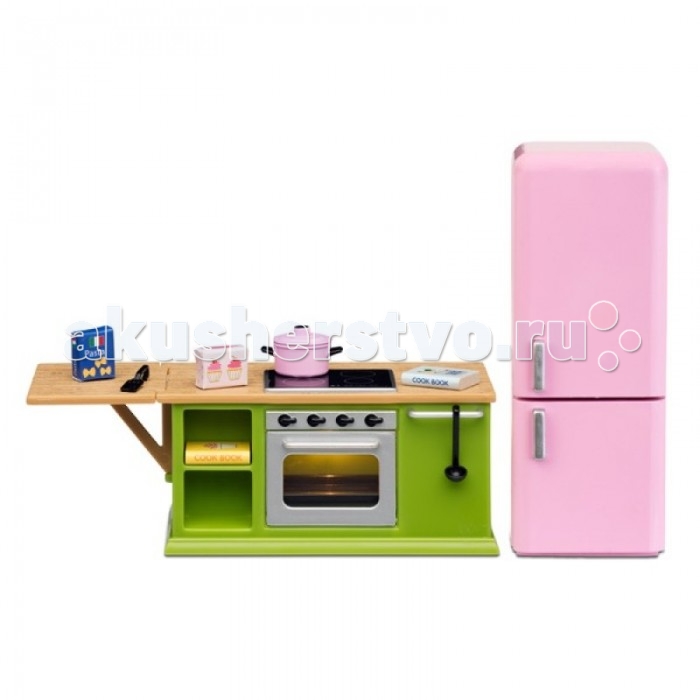 Lundby Мебель для домика Смоланд Кухонный набор с холодильникомМебель для домика Смоланд Кухонный набор с холодильником Lundby Мебель для домика Смоланд Кухонный набор с холодильникомМебель для домика Смоланд Кухонный набор с холодильникомМебель для домика Смоланд Кухонный набор с холодильником. Мебель выполнена в масштабе 1:18. Кухонный модуль можно поставить к стене или использовать как остров. Рабочая поверхность значительно увеличивается за счет откидного столика сбоку. За ним так удобно выпить чашку кофе. В оснащение кухни входит розовый двухкамерный холодильник, варочная поверхность и духовка. Игрушечная еда: упаковки муки и макарон. А так же поваренная книга, розовая кастрюля с крышкой, половник, лопаточка. Духовка оснащена лампочкой, которая горят при подключении к общей системе освещения дома. Мебель для домика Кухня набор мебели с холодильником и плитой Lundby: кухонный остров с откидным столом и открытыми полками; бытовая техника: холодильник, электрическая плита, духовка; кухонная утварь: кастрюля с крышкой, половник и лопаточка; игрушечная еда мука и макароны; поваренная книга; в духовке установлена лампа; все элементы набора выполнены в масштабе 1:18.<br>