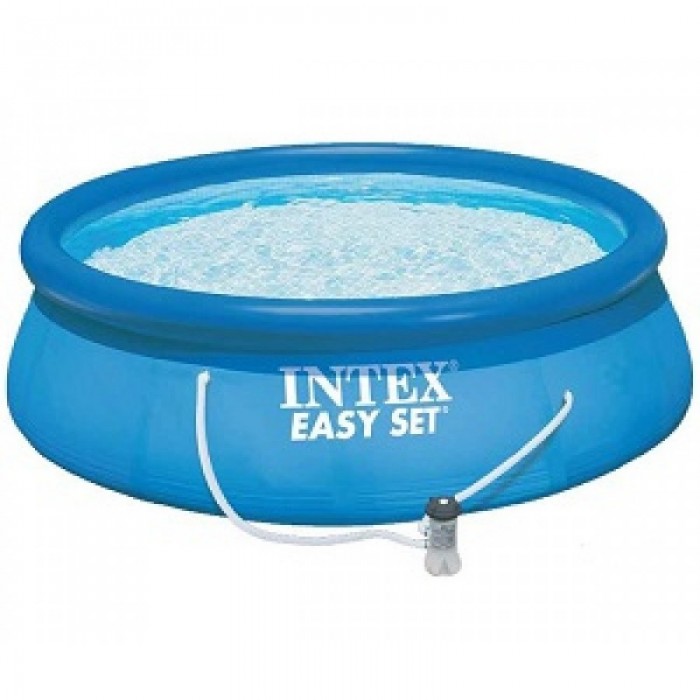 Бассейн Intex Easy Set 457х84 см с фильтромEasy Set 457х84 см с фильтром Бассейн Intex Easy Set 457х84 см с фильтромEasy Set 457х84 см с фильтромНадувной бассейн Intex Easy Set обладает двумя важными качествами: простотой конструкции и лёгким весом. В верхней части предусмотрено надувное кольцо, которое по мере наполнения бассейна водой, поднимает и расправляет стенки, обеспечивая необходимую устойчивость. Всего 10 минут потребуется на установку конструкции. Технология Super-Touch (сочетание винила и полиэстра), используемая в производстве, наделяет материал тройной прочностью, стойкостью к ударам, воздействию солнечного света, растягиваниям и стираниям. Надувные бассейны, за счет отсутствия металлического каркаса, удобны в хранении и в сложенном виде не займут много места. Модель оснащена клапаном для удобства слива воды и разъемами для подключения фильтрующих и хлорирующих устройств. Бассейн с фильтрующим насосом для очистки воды 220V. Фильтрующий насос обеспечивает очистку воды и редкую ее замену (1 раз в месяц). Также в комплекте лестница, тент для бассейна, подстилка под бассейн, набор для чистки. В комплекте также идет ремкомплект. С его помощью вы сможете устранить самостоятельно какие-либо механические повреждения на изделии, приобретенные в ходе его использования. Размер: 457х84 см. Вместимость бассейна: 9792 л. Производительность насоса: 2006 л/ч. Вес: 21 кг.<br>