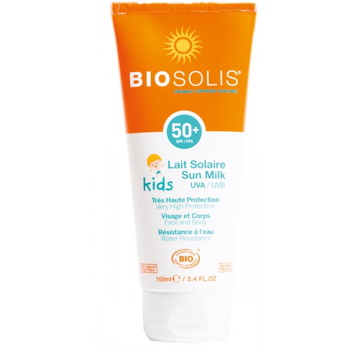Biosolis Детское солнцезащитное молочко для лица и тела SPF 50+ 100 млДетское солнцезащитное молочко для лица и тела SPF 50+ 100 мл Biosolis Детское солнцезащитное молочко для лица и тела SPF 50+ 100 млДетское солнцезащитное молочко для лица и тела SPF 50+ 100 млДетское солнцезащитное молочко для лица и тела SPF 50+ 100 мл - это очень нежная эмульсия с высоким защитным фактором. Оно содержит только натуральные минеральные солнцезащитные фильтры (без наночастиц). Эти фильтры полностью отражают ультрафиолетовые излучение A и B спектра и гарантируют высокую и надежную защиту. Для питания и увлажнения кожи молочко максимально обогащено органическим гелем алоэ-вера. Средство очень водостойкое, эффективное и максимально бережное к коже. Рекомендовано для чувствительной детской и взрослой кожи. Подходит для лица и тела. Солнцезащитная линия Biosolis сертифицирована Ecosert Greenllife. Вся линейка Biosolis гарантирует соответствие европейским стандартам по защите от солнца.<br>