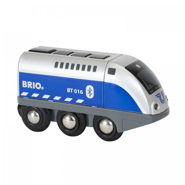 Brio Игрушечный паровозик на ИК-управлении Оскар (свет, звук)Игрушечный паровозик на ИК-управлении Оскар (свет, звук) Brio Игрушечный паровозик на ИК-управлении Оскар (свет, звук)Игрушечный паровозик на ИК-управлении Оскар (свет, звук)Игрушечный паровозик Оскар от торговой марки Brio может сразу привлечь внимание юного любителя машинок. Внешний вид игрушки напоминает настоящий локомотив, выполненный в сочетании голубого и светло-серого цветов. Паровозик имеет большие колеса, которые обеспечивают хорошее сцепление с поверхностью пола и плавное бесшумное движение. Управлять паровозиком можно с помощью специального приложения, которое устанавливается на мобильный телефон. Игрушка изготовлена из пластика и оснащена аудио-визуальными эффектами. Комплектация набора: 1 паровоз; Арр контроллер. Основные характеристики: Размеры: 29 х 9 х 15 см Длина игрушки: 10.4 см<br>