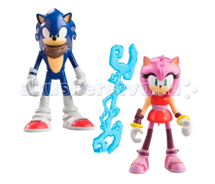 Sonic Boom Фигурки Соник и Эми 7.5 смФигурки Соник и Эми 7.5 см Sonic Boom Фигурки Соник и Эми 7.5 смФигурки Соник и Эми 7.5 смЗамечательный игровой набор, состоящий из двух фигурок, персонажей мультсериала Соник Бум, основанного на легендарной компьютерной игре «Sonic the Hedgehog». В красочной упаковке-блистере Вы найдете две игрушки – главного героя сверхскоростного ежа Соника и его подругу розовую ежиху Эми. Фигурки высотой 7.5 см изготовлены из пластика, отлично детализированы, имеют несколько точек артикуляции (подвижные ручки, ножки, голова). В комплект набора входит аксессуар - энергетический луч для борьбы с врагами. Соник – синий еж, получивший способность передвигаться со скоростью звука. Дружелюбный и приветливый, честный и не приемлющий предательства, бесстрашный и упрямый, очень свободолюбивый и немного легкомысленный. Он обожает приключения и очень любит путешествовать. Размеренная жизнь навевает на него смертельную скуку, поэтому Соник живет «на полную катушку», не боится рисковать и всегда готов ввязаться в опасное предприятие. Ежиха Эми Роуз – мечтательная и заботливая, но немного вспыльчивая особа, безнадежно влюбленная в Соника. Ради него она готова совершать безрассудные поступки и из-за этого часто попадает в беду. Игрушки, выполненные в виде главных персонажей культовой видеоигры «Еж Соник» - отличный выбор как для поклонников Соника и его друзей, так и для всех, кто любит приключения и веселые игры. Фигурки имеют как игровую, так и коллекционную ценность, поскольку отлично выглядят на полке!<br>