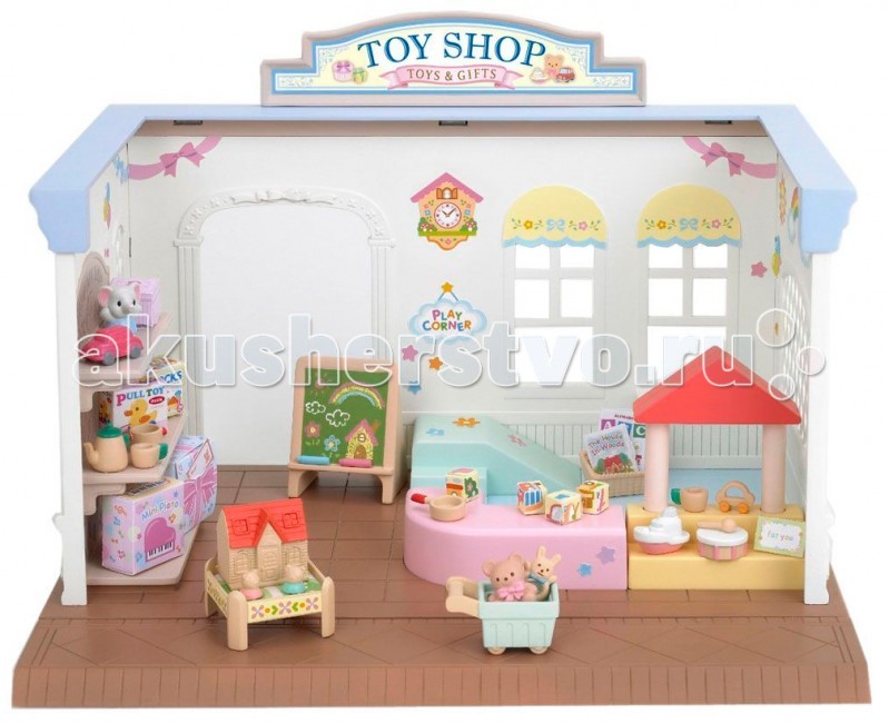 Sylvanian Families Магазин игрушекМагазин игрушек Sylvanian Families Магазин игрушекМагазин игрушекВсе дети страны Сильвания спешат на открытие нового магазина Sylvanian Families – магазина игрушек. В нем продается так много интересного! Здесь каждый сможет найти игрушку по своему вкусу. Набор Sylvanian Families «Магазин игрушек» понравится не только малышам, но и взрослым. Теперь все лесные жители страны Сильвания знают, в каком магазине веселее всего – конечно, в магазине игрушек! В набор Sylvanian Families «Магазин игрушек» входят: симпатичный магазин с полками и стойками для товаров, различные игрушки, прилавки, тележка для покупок, касса. Внимание: зверюшки в набор не входят. Сказочный мир игровых наборов Sylvanian Families разнообразен - это всевозможные зверюшки, у каждого из которых есть собственный дом, семья, работа. Состав семей в игровых наборах Sylvanian Families не ограничивается стандартным «папа, мама, ребенок», здесь есть даже бабушки и дедушки. Герои игровых наборов Sylvanian Families разнообразны: кролики, еноты, медведи, мыши, ежи, белки и многие другие. Однако разнообразием героев мир игрушек Sylvanian Families не ограничивается. Дома, предметы мебели, игрушечная еда и многие другие аксессуары представлены в ассортименте игрушек Sylvanian Families.<br>