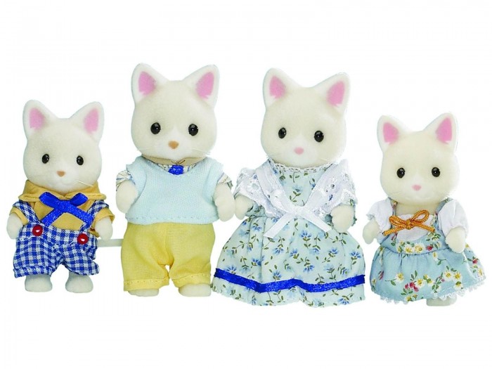 Sylvanian Families Игровой набор Семья КошекИгровой набор Семья Кошек Sylvanian Families Игровой набор Семья КошекИгровой набор Семья КошекДружная Семья Кошек Sylvanian Families понравится всем. Эти очаровательные кошки никого не оставят равнодушными. Ведь они такие веселые и добрые. Папа и мама очень любят своих детишек. Папа работает, мама готовит и убирает их уютный домик. Дочка и сынок ходят в детской сад, где у них много друзей, они там очень весело играют. А по выходным вся семья ходит гулять в лес или на речку. Они делают вкусное барбекю, купаются и загорают. Приглашаем всех подружиться с веселой Семьей Кошек Sylvanian Families. Вся одежда легко снимается, ее можно стирать. Фигурки зверушек выполнены из приятного бархатистого материала, их можно купать. Головы и лапки двигаются, что делает игру еще более правдоподобной, сзади хвостики. Как и другие игровые наборы Sylvanian Families, набор «Семья Кошек» развивает у ребенка чувство ответственности и заботы, формирует представление о семейных ценностях. В набор Sylvanian Families Семья Кошек входит: Мама и папа (8 см), дочка и сын (6,5 см). Сказочный мир игровых наборов Sylvanian Families разнообразен - это всевозможные зверюшки, у каждого из которых есть собственный дом, семья, работа. Состав семей в игровых наборах Sylvanian Families не ограничивается стандартным «папа, мама, ребенок», здесь есть даже бабушки и дедушки. Герои игровых наборов Sylvanian Families разнообразны: кролики, еноты, медведи, мыши, ежи, белки и многие другие. Однако разнообразием героев мир игрушек Sylvanian Families не ограничивается. Дома, предметы мебели, игрушечная еда и многие другие аксессуары представлены в ассортименте игрушек Sylvanian Families.<br>