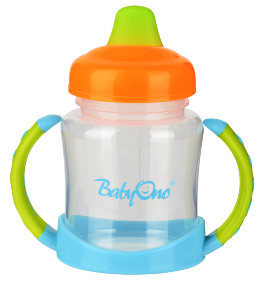 Поильник BabyOno с мягким носиком 180 мл с ручкамис мягким носиком 180 мл с ручками Поильник BabyOno с мягким носиком 180 мл с ручкамис мягким носиком 180 мл с ручкамиКружка-непроливайка с мягким носиком поможет вашему крохе быстро привыкнуть пить самостоятельно. Он имеет яркий привлекательный дизайн и точно понравится малышу. Кружка-непроливайка развивает мелкую моторику ребенка, стимулирует к самостоятельности, способствует тренировке зрения. Его очень удобно использовать дома. Особенности: идеально подходит для деток, которые уже учатся пить самостоятельно имеет практичный дизайн, удобную форму, ручки - за которые малышу просто держать поильник мягкий носик не вызывает раздражения десен выполнен из высококачественных материалов, не содержит бисфенол А<br>