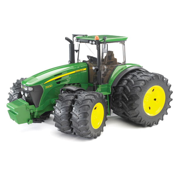 Bruder Трактор John Deere 7930 с двойными колёсамиТрактор John Deere 7930 с двойными колёсами Bruder Трактор John Deere 7930 с двойными колёсамиТрактор John Deere 7930 с двойными колёсамиТрактор Bruder John Deere 7930 с двойными колёсами Особенности: Он не создает слишком сильной нагрузки на грунт, не портит почву при обработке полей Он оснащен выносным рулем с приводом для поворота колес. Открываются капот и двери в кабину. На передней оси есть система амортизации. Cоздан в масштабе 1 к 16, поэтому идеально совместим с иными машинками, автомобилями и спец. техникой Брудер соответствующей серии.<br>