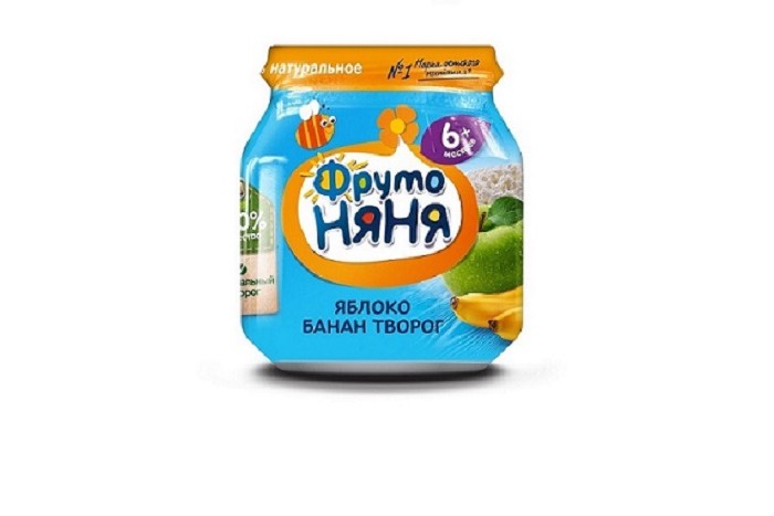 ФрутоНяня Пюре из яблок и банан с творогом с 6 мес. 100 гПюре из яблок и банан с творогом с 6 мес. 100 г ФрутоНяня Пюре из яблок и банан с творогом с 6 мес. 100 гПюре из яблок и банан с творогом с 6 мес. 100 гФрутоНяня Пюре из яблок и банан с творогом готовится из зеленых яблок, что снижает риск развития пищевой аллергии. Органические кислоты, поступающие в организм ребенка вместе с легким яблочным пюре, имеют особое значение для детей первого года жизни. Особенности: Пектин, содержащийся в яблоках, положительно влияет на деятельность желудочно-кишечного тракта, способствуя процессу пищеварения. В персиках содержится комплекс минеральных и пектиновых веществ, которые благотворно влияют на кроветворение, работу почек, печени и других внутренних органов. Доказано, что персики стимулируют рост и укрепляют иммунитет, а потому они необходимы детям. Росту ребят способствует содержащийся в персиках каротин (провитамин А). Кроме того, в персиках содержатся витамины В1, В2, РР и С. Пюре с добавлением творога сочетает в себе легкоусвояемые белки (за счет творога) и более высокое содержание углеводов (за счет фруктового пюре), что особенно полезно детям, отстающим в росте, со сниженной массой тела, плохим аппетитом. Использование творога позволяет в небольшом объеме пищи дать малышу достаточное количество белка. Гомогенизированное, стерилизованное. Изготовлено из натуральных ингредиентов, без крахмала и консервантов. Состав: пюре из яблок, пюре из бананов, свежий творог из коровьего молока, сахар, пектин, вода специально подготовленная.<br>
