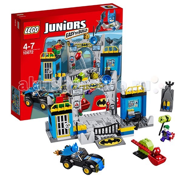 Конструктор Lego Juniors 10672 Лего Джуниорс Оборона БэтпещерыJuniors 10672 Лего Джуниорс Оборона Бэтпещеры Конструктор Lego Juniors 10672 Лего Джуниорс Оборона БэтпещерыJuniors 10672 Лего Джуниорс Оборона БэтпещерыКонструктор Lego Juniors 10671 Лего Джуниорс Оборона Бэтпещеры Отличный конструктор из серии 4+ Juniors (Джуниорс) от LEGO из 150 деталей. Построй Логово Бэтмена - конструктор для поклонников приключений и супергероев. Постройка состоит из широкого центрального въезда, тюремной камеры для пленников, на крыше которой расположен пульт управления системой безопасности и рабочее место Робина. Правое крыло пещеры – рабочий кабинет Бэтмена с креслом, компьютером и большим монитором. В арсенале Бэтмена есть еще мощный бэтмобиль. Защити тайное убежище Бэтмена и Робина от нападок Джокера, вооруженного катапультой! В наборе Вы найдёте 3 минифигурки: Бэтмена, Робина и Джокера. Простой в сборке конструктор для развития навыков конструирования. Количество деталей: 150 шт.<br>