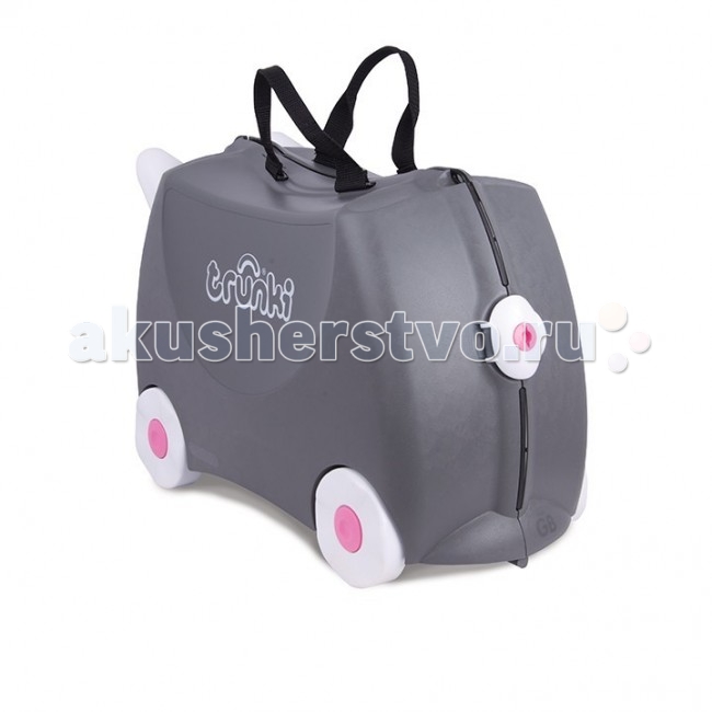 Trunki Чемодан на колесах Котенок БенниЧемодан на колесах Котенок Бенни Trunki Чемодан на колесах Котенок БенниЧемодан на колесах Котенок БенниДетский чемодан Котенок Бенни от английского производителя детских чемоданов и дорожных аксессуаров, которая теперь доступна для каждого! Чемоданы Trunki сделаны из прочного легкого пластика, что позволяет не только брать их с собой в путешествие, но даже кататься на них! Чемодан Котенок Бенни станет прекрасным игровым спутником каждого маленького путешественника. Чемодан выполнен в сером цвете и выполнен в виде котика. У чемоданчика есть забавные ручки белого цвета в виде рожек, для того, чтобы ребенок мог держаться во время катания. Удобная прочная ручка из текстиля позволяет родителям возить чемодан или катать ребенка. Несмотря на забавный внешний вид, чемодан Транки очень прочен и функционален. Вместительная конструкция весит меньше 3 кг. Выемка в верхней части корпуса служит седлом для юных гонщиков, и мало какой ребёнок откажется от удовольствия прокатиться на таком необычном транспорте. Особенности чемодана Trunki Котенок Бенни: Прочный легкий корпус с удобным сидением, Широкие устойчивые колеса для перемещения и катания, Прорезиненный мягкий обод вдоль отделений чемодана, Надежный безопасный замок защищает от случайного раскрытия, Специальный ремень с прочными карабинами позволяет легко перемещать чемодан и катать ребенка, Ручки из пластика на корпусе чемодана позволяют ребенку держаться при перемещении. Чемоданы Trunki были созданы в Англии для того, чтобы малыши не скучали во время путешествий. В удобный вместительный чемодан можно заполнить необходимыми вехами, книгами и, конечно же, любимыми игрушками. Широкие устойчивые колеса позволяют не только перемещать чемодан, но и даже покататься на нем. Теперь при ожидании при регистрации или ожидании рейса вашему ребенку точно не будет скучно. Вместительность: 18 литров. Максимальный вес нагрузки: 50 кг.<br>