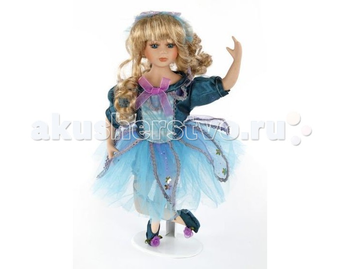 Angel Collection Кукла фарфоровая Балерина в голубом платье 35.6 смКукла фарфоровая Балерина в голубом платье 35.6 см Angel Collection Кукла фарфоровая Балерина в голубом платье 35.6 смКукла фарфоровая Балерина в голубом платье 35.6 смКаждая кукла, выпущенная в серии Angel Collection, обладает неповторимым образом - принцессы, феи, маленькие девочки, роскошные невесты и т.д. Изысканные наряды и очаровательная матовость фарфора превращают этих кукол в настоящее произведение искусства. Куклы сделаны из уникальной голубой глины. Фарфоровая красавица - это не просто игрушка, а также украшение для интерьера или ценный экспонат коллекции. Опорой для куклы служит специальная подставка. Высота куклы: 35.6 см<br>