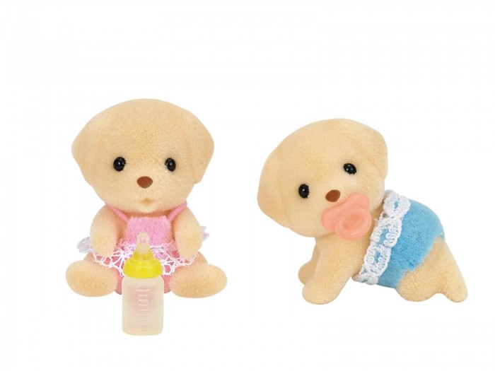 Sylvanian Families Набор Лабрадоры-двойняшкиНабор Лабрадоры-двойняшки Sylvanian Families Набор Лабрадоры-двойняшкиНабор Лабрадоры-двойняшкиОчаровательные щенки-близнецы так похожи друг на друга. Аккуратно сшитые костюмчики с белыми кружевами отлично сидят на игрушках. Девочка-щенок в розовом платье сидит и внимательно слушает речь взрослых, а озорной мальчик ползает по полу, он вечно в движении, как любой малыш, стремится изучать мир. В комплект входят соска и бутылка, эти аксессуары сделают игру интереснее. Все элементы набора выполнены из качественных материалов. Близнецы послужат отличным дополнением к семейству лабрадоров бренда Sylvanian Families. Как и другие игровые наборы Sylvanian Families этот набор развивает у ребенка чувство ответственности и заботы, формирует представление о семейных ценностях. Размер фигурок 4 см. Сказочный мир игровых наборов Sylvanian Families разнообразен - это всевозможные зверюшки, у каждого из которых есть собственный дом, семья, работа. Состав семей в игровых наборах Sylvanian Families не ограничивается стандартным «папа, мама, ребенок», здесь есть даже бабушки и дедушки. Герои игровых наборов Sylvanian Families разнообразны: кролики, еноты, медведи, мыши, ежи, белки и многие другие. Однако разнообразием героев мир игрушек Sylvanian Families не ограничивается. Дома, предметы мебели, игрушечная еда и многие другие аксессуары представлены в ассортименте игрушек Sylvanian Families.<br>