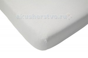 Jollein Простынь на резинке Flannel 75х150 смПростынь на резинке Flannel 75х150 см Jollein Простынь на резинке Flannel 75х150 смПростынь на резинке Flannel 75х150 смПростынь на резинке из фланели Jollein Flannel 75х150 см. Простыня на резинке из фланели мольтон. Состав: 82 % хлопок, 18 % хеланка (эластан). Добавление эластана делает такую простынку очень эластичной, не деформируется, легко принимает форму матраса. Размер: 75 х 150 см Идеальный размер для люлек и колыбелек. Стирать при 40-60 градусах. Jollein (Жолляйн) предлагает большой выбор однотонных расцветок простынок, которые можно сочетать с любыми цветами комплектов наволочек и пододеяльников. Однотонные простынки – это не скучно. Подбирая цвет простынки, можно создать идеальный цветовой ансамбль детской кроватки. Такие простынки могут сдержанно поддержать основную цветовую идею интерьера детской комнаты, либо же наоборот – стать стильным цветовым акцентом в минималистичном интерьере. Создавайте стильные комплекты в Вашем стиле. Простынка из фланели (мольтон) очень мягкая и лёгкая с односторонним начёсом, еще называют «зимний хлопок». Натуральный материал, пропускает воздух и позволяет коже дышать. Фланель мольтон очень теплая.<br>